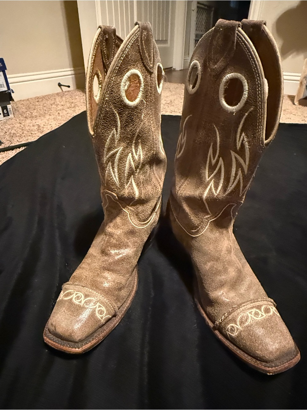 Justin Boots Tan Suede Lace-Up Western Pull-On Boots with Cream Stitching